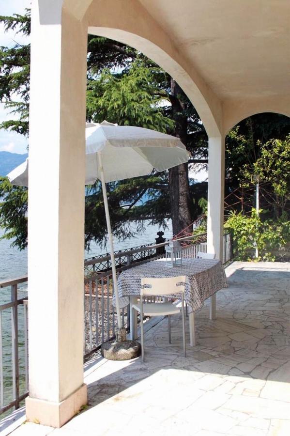 Casa Spiaggia Brezzo エクステリア 写真