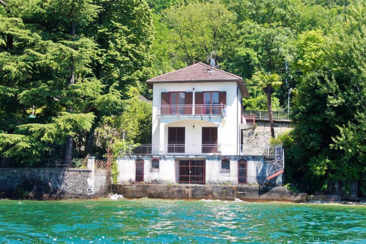 Casa Spiaggia Brezzo エクステリア 写真